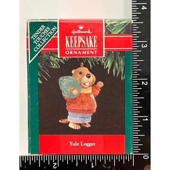 1991 HALLMARK KEEPSAKE ORNAMENT QX496-7 YULE LOGGER BEAVER - Picture 1 of 6